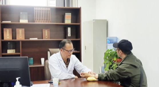 创新人才工作机制 打造中医药发展新高地